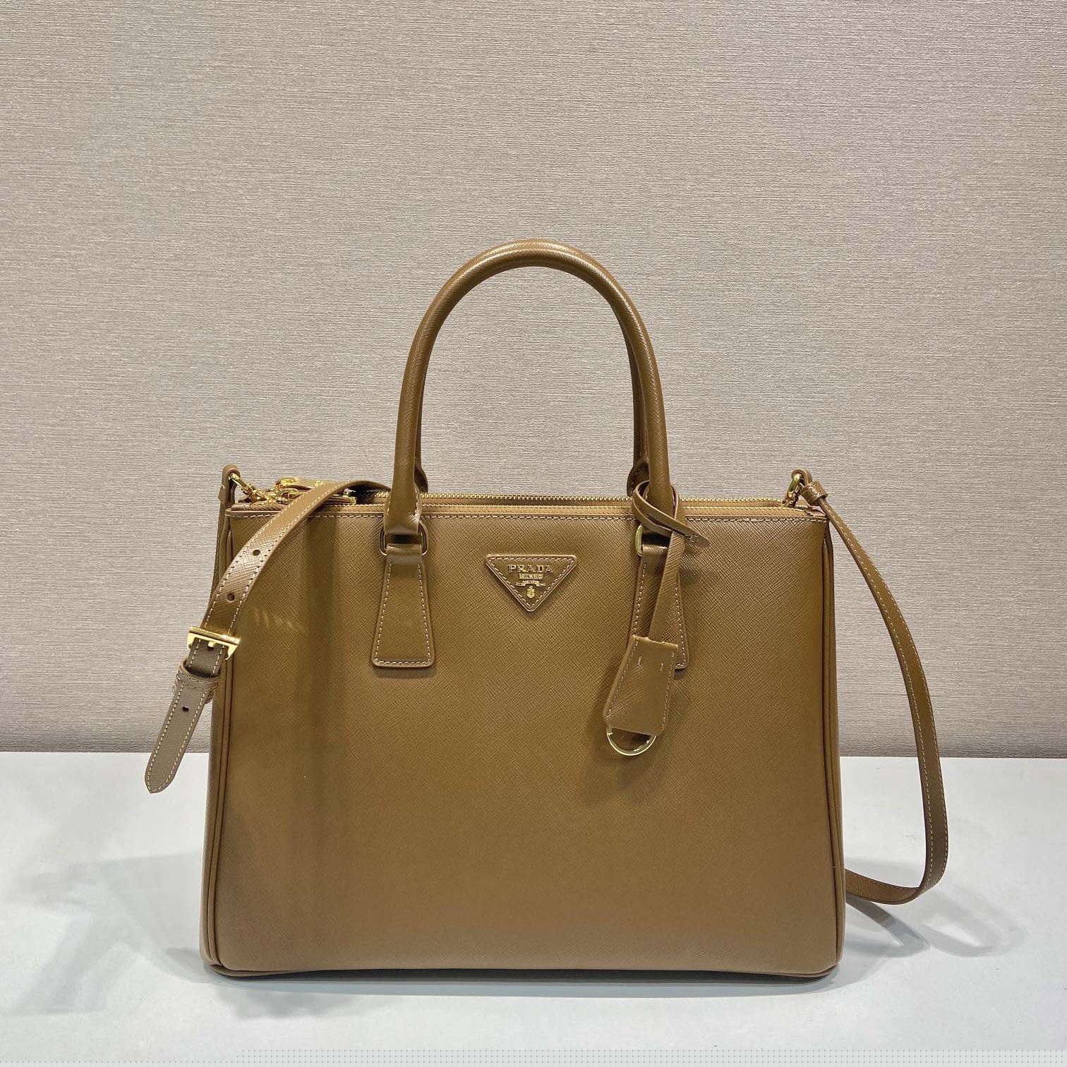 Pra*a top handle bags
